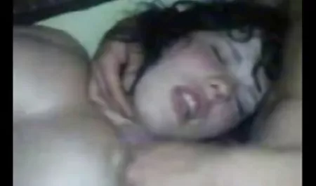 Die Muschi einer japanischen Frau wurde auf Haltbarkeit geile private pornos getestet!