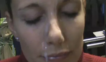 Connie Carter hat heißes Sperma in ihrer sexfilme privat kostenlos Muschi