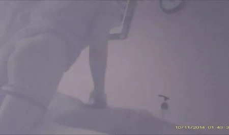 Gewinnt ein deutsche pornos hausfrauen Küken und bekommt einen Handjob und Blowjob