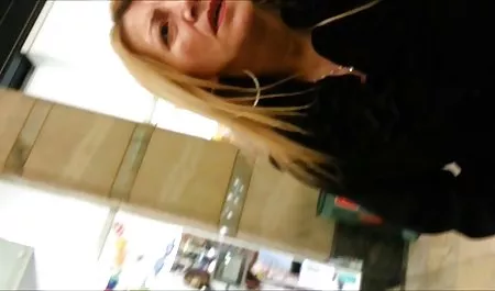 Asian saugt deutsche pornofilme privat und gibt einem Mann