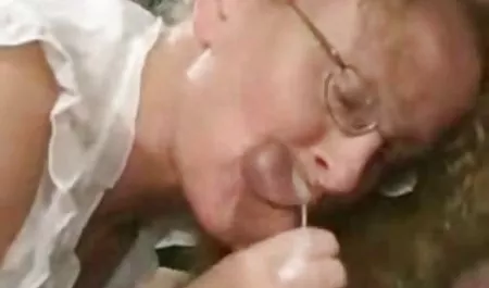 Melanie Gold gab ihrem Freund einen Arsch echte private sexfilme