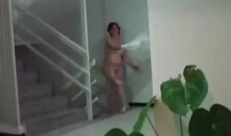 Kali Kavalli und hausfrauen sexfilme ihre beiden Freundinnen feiern eine Sexparty