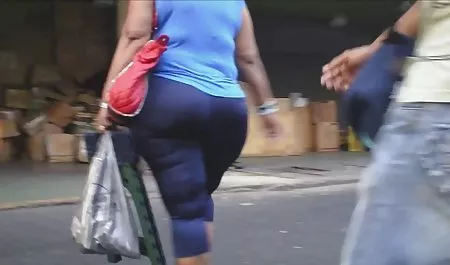 Big pornos von hausfrauen Tit Chick