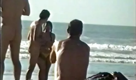 Halten Sie den Schwanz eines Mannes zusammen hausfrauen sexfilme