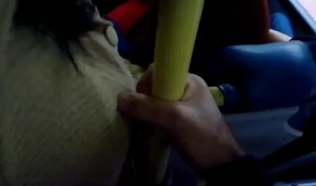Junges rothaariges Mädchen streichelt ihre Muschi kostenlose deutsche private sexfilme