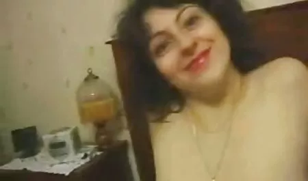 Junges japanisches gratis deutsche amateur pornofilme Mädchen spielt mit einem Vibrator