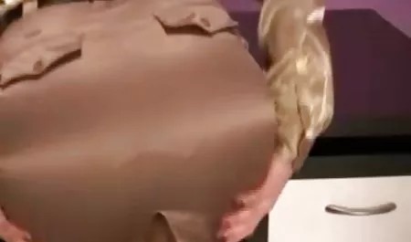 Muskulöser Gärtner und Geliebte private amateur pornos