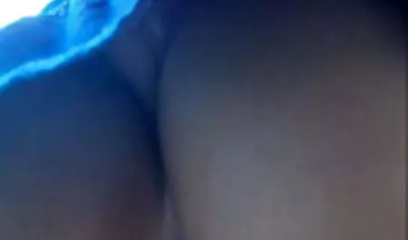 Mutter Alexandra Silk private amateur sexfilme mit Brille