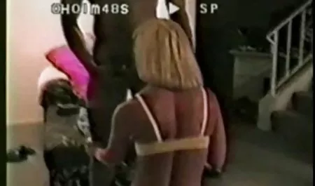 Selbst gemachtes Mädchen kostenlose deutsche hausfrauen masturbiert auf der Couch